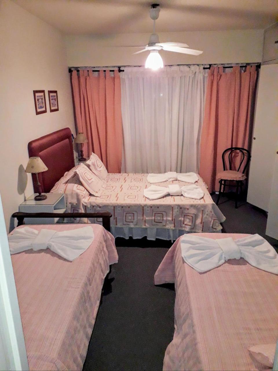 Posada De La Villa Villa Gesell Buitenkant foto